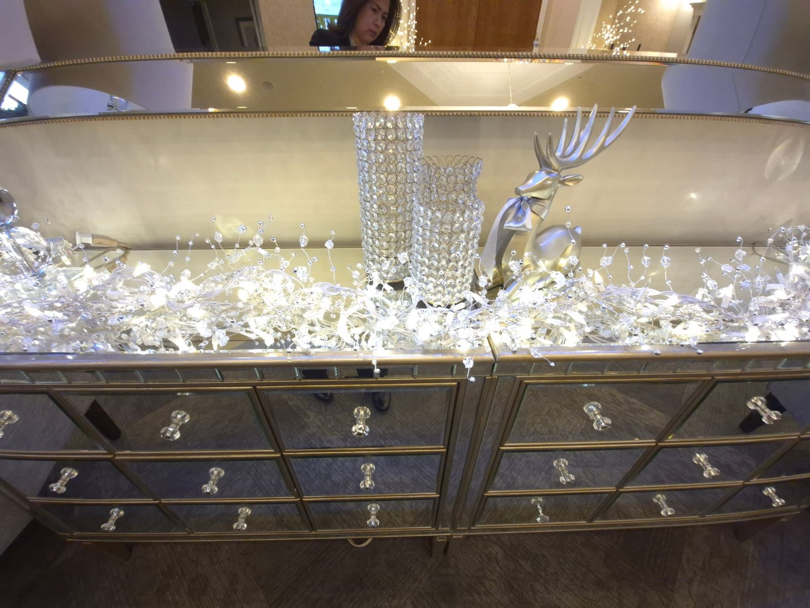 corporate christmas party decor scaled